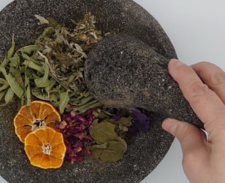 フィトセラピー（ハーブ等植物療法）